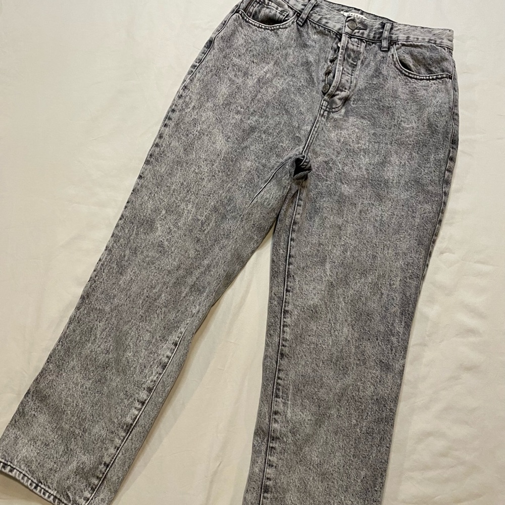 SOLD Pacsun gray wash high rise straight leg jeans women’s size 28